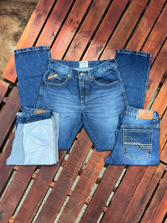 Calça country masculina ARIAT azul claro com bordado western