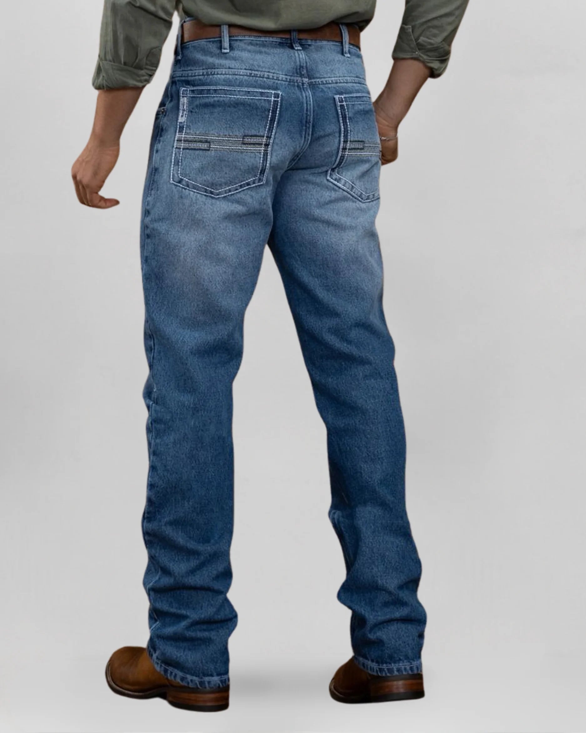 Calça country masculina CINCH azul royal com acabamento western observado nas fotos