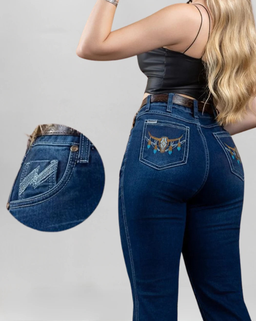 Calça Country ARIAT Bordada Feminina modelo exclusivo vista traseira
