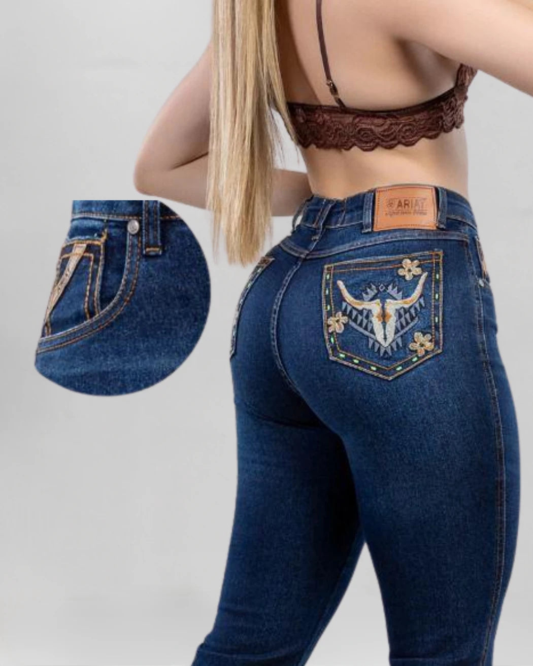 Calça Country ARIAT Bordada Feminina lavagem clara vista traseira