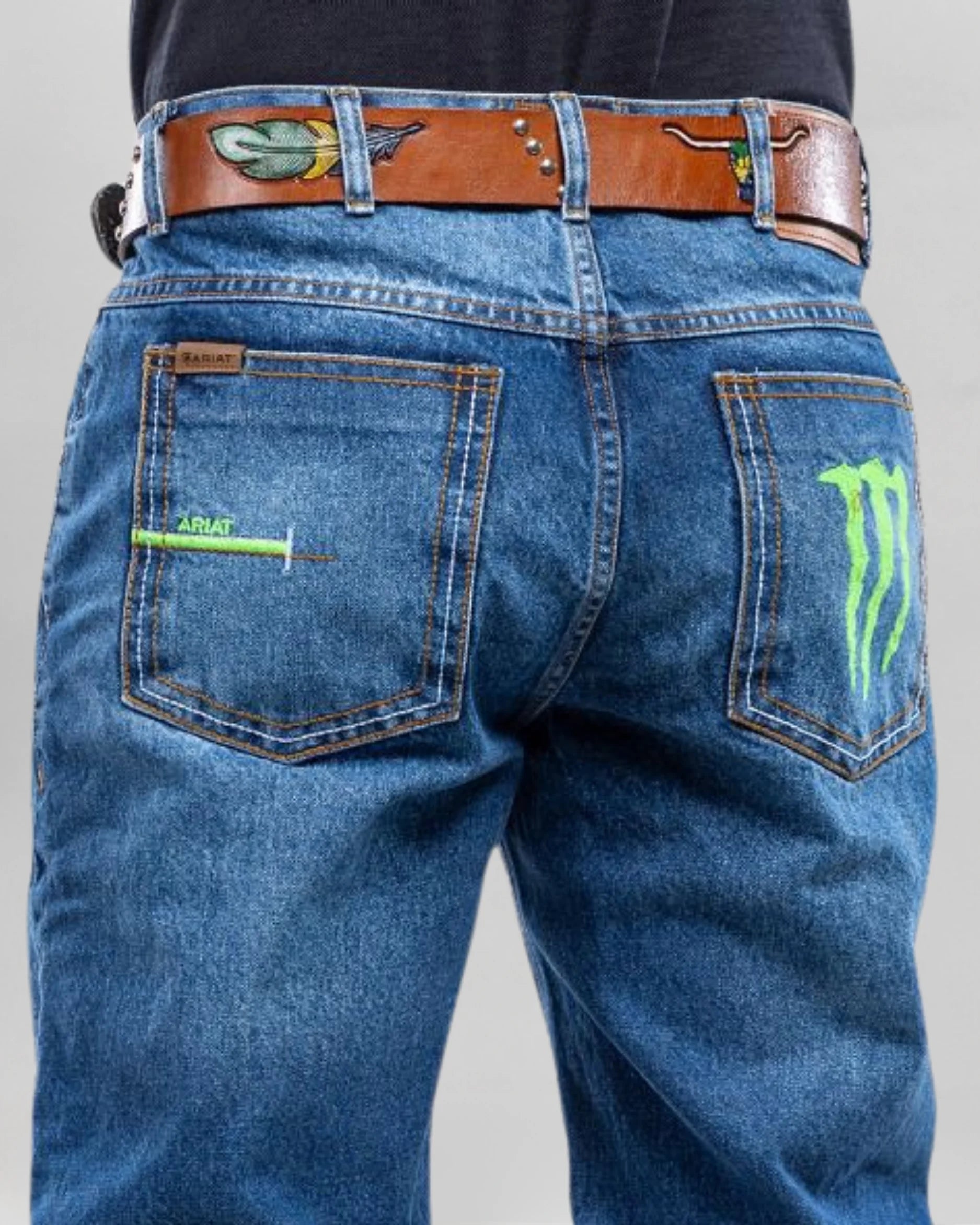 Calça Country Masculina ARIAT Monster Balão Americano detalhe do acabamento