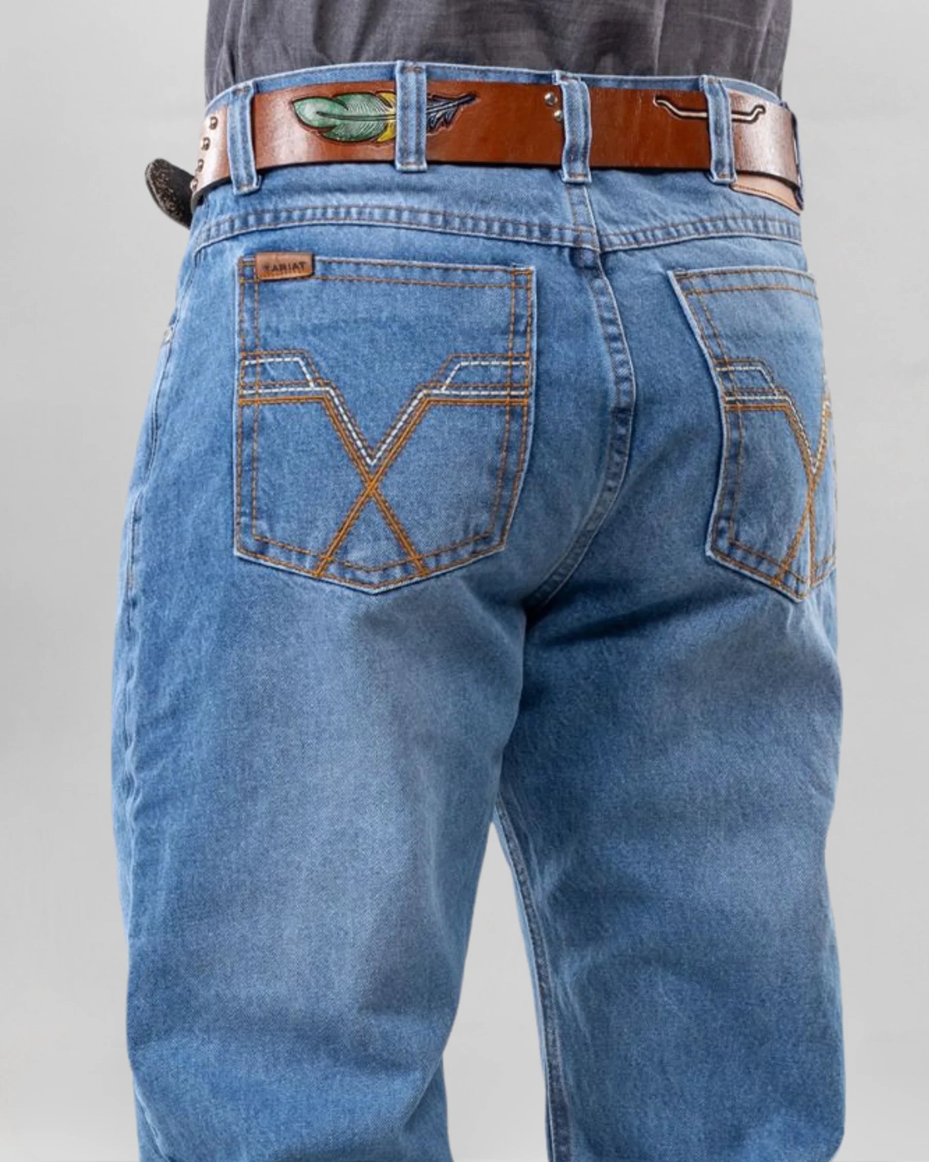 Calça Country Masculina ARIAT M5 Slim lavagem escura detalhe acabamento