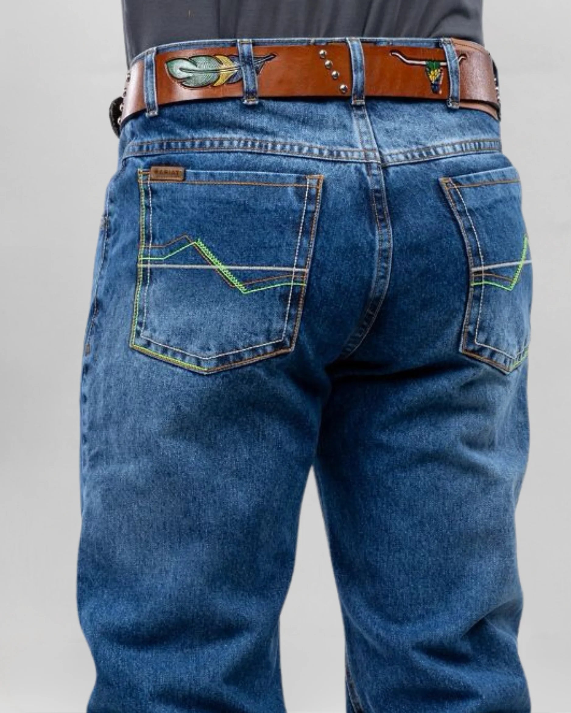 Calça Country Masculina ARIAT M5 Slim stonewashed detalhe acabamento