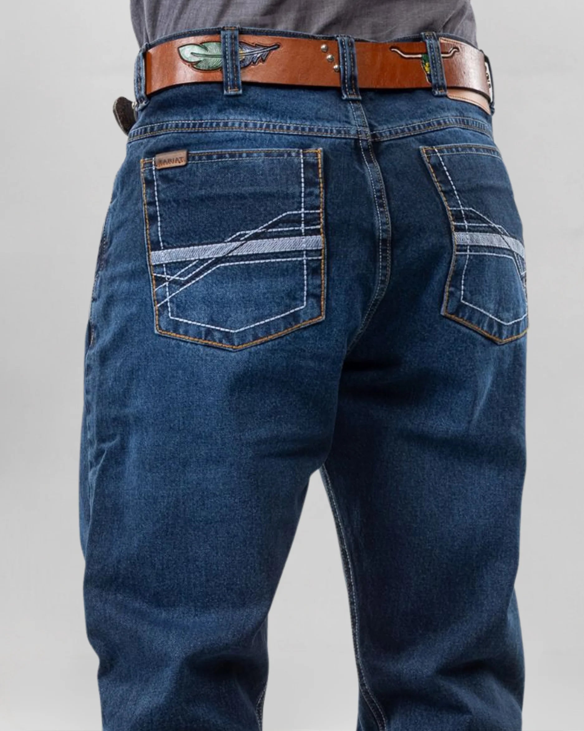 Calça Country Masculina ARIAT Balão Americano Lavagem Média detalhe do acabamento
